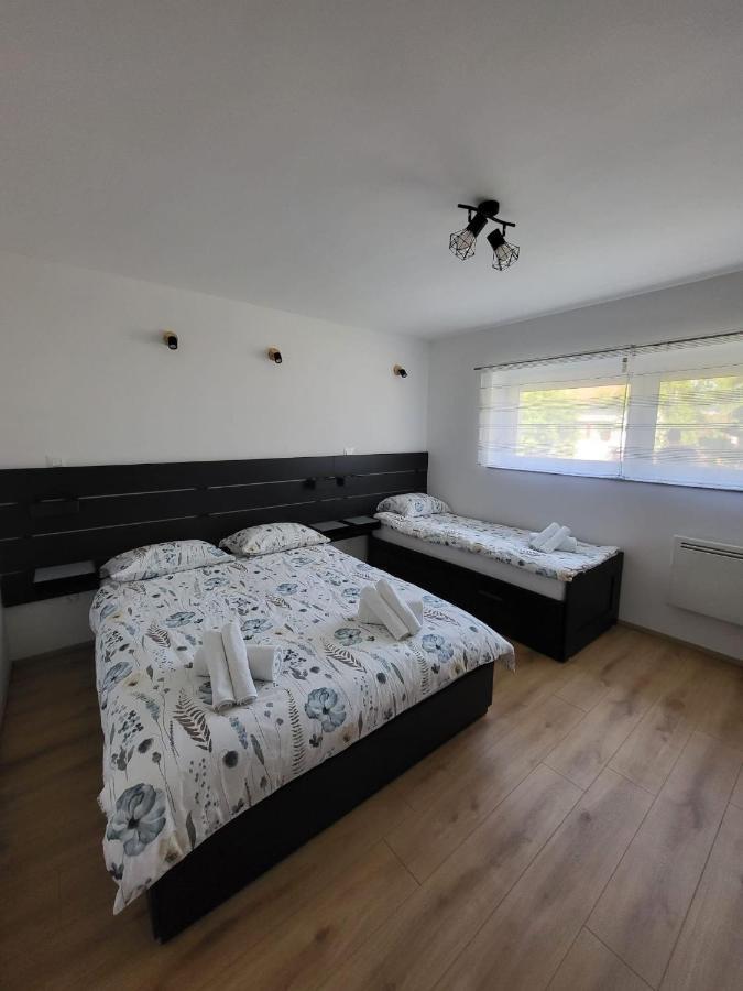 Apartment Dado Slunj Luaran gambar